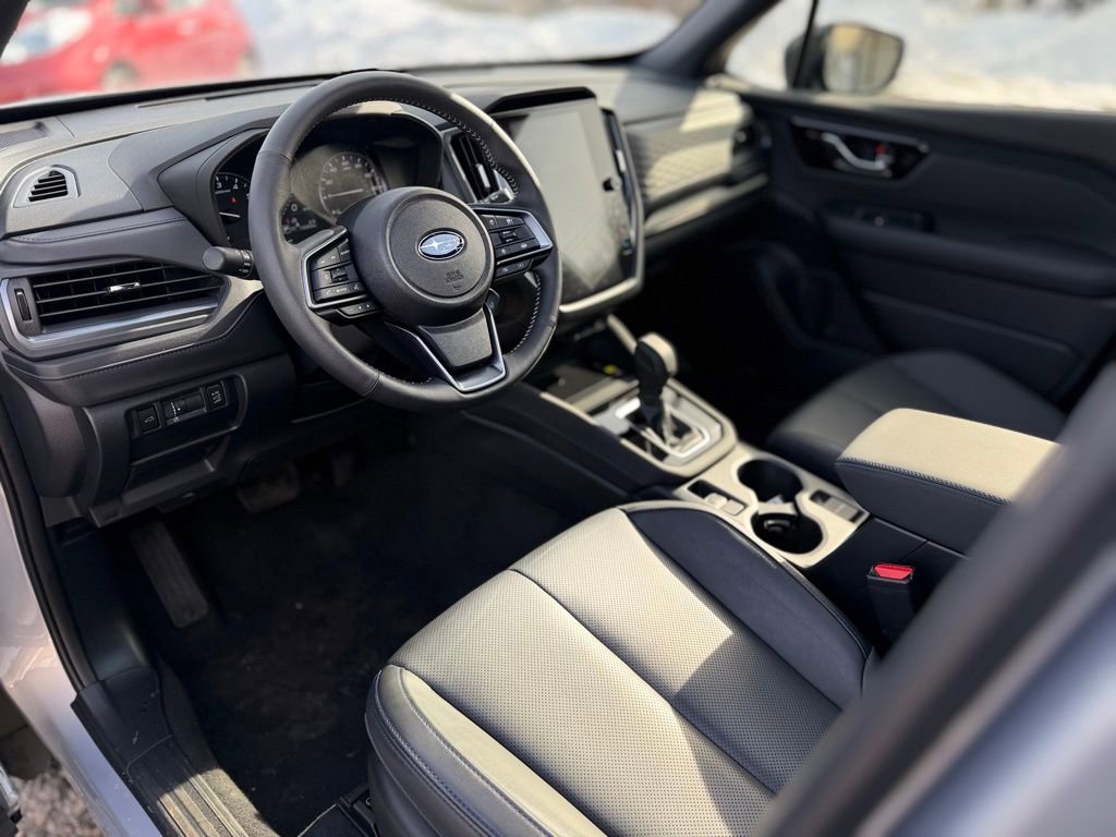Used 2025 Subaru Forester Limited image 13
