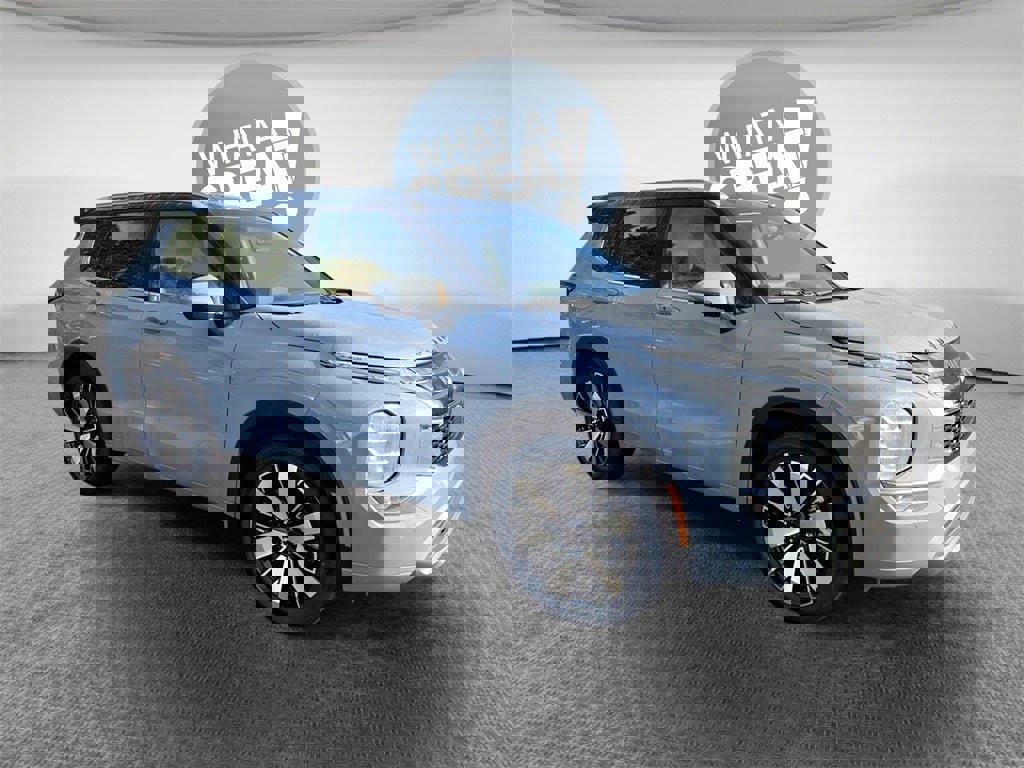 New 2026 Mitsubishi Outlander SEL image 1