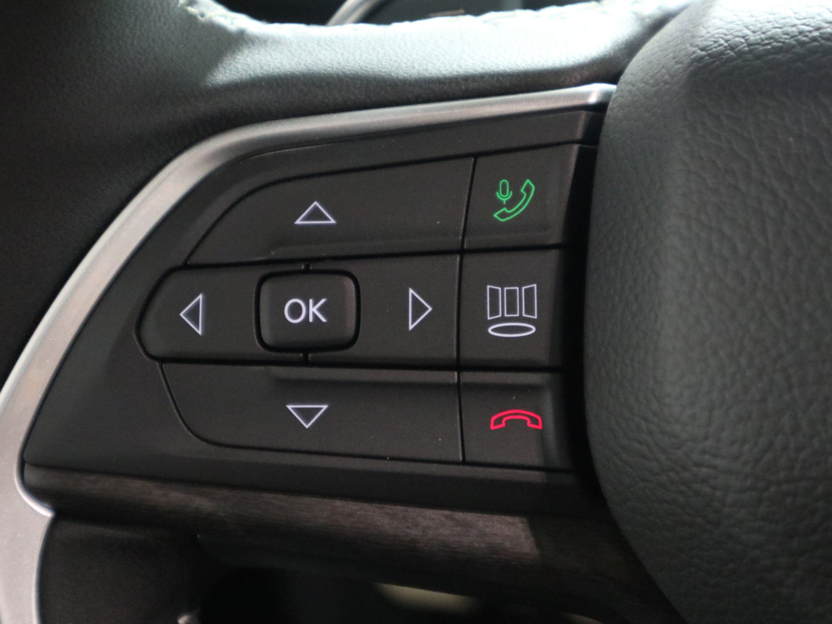 New 2025 Jeep Grand Cherokee Limited w/ Luxury Tech Group II image 27