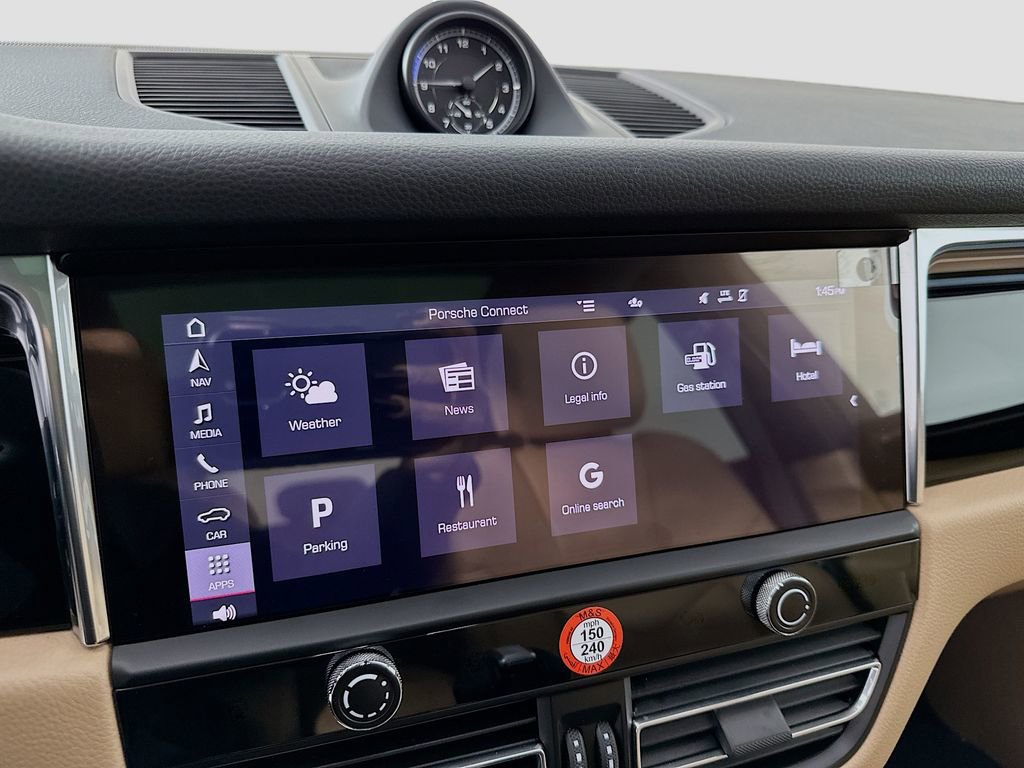 Used 2025 Porsche Macan image 15