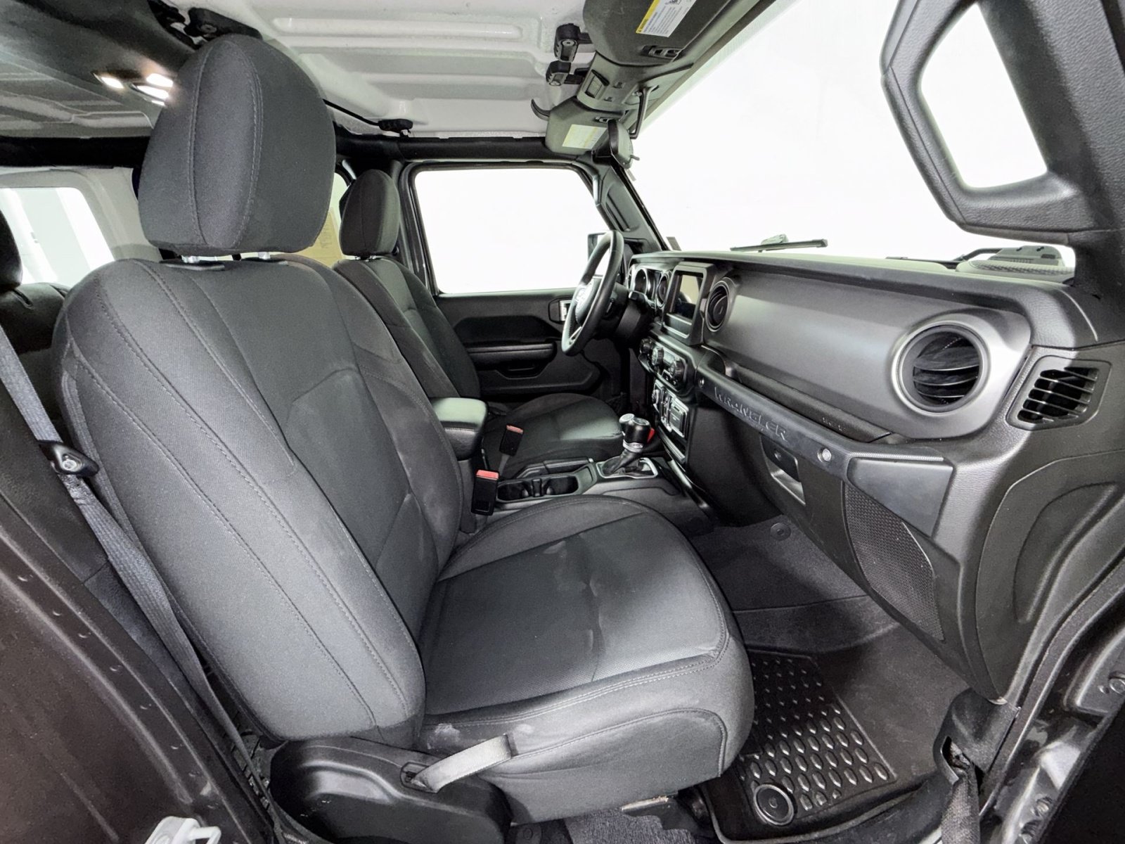 Used 2023 Jeep Wrangler Unlimited Sport AWD/4WD image 25