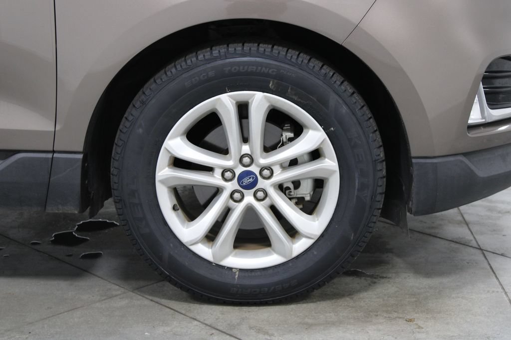 Used 2019 Ford Edge SEL w/ Equipment Group 201A FWD image 12