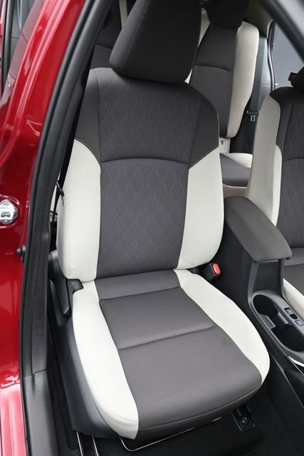 Used 2025 Toyota Corolla LE image 16