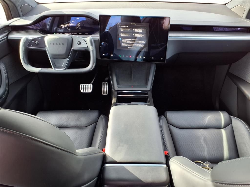 Used 2022 Tesla Model X Plaid image 13