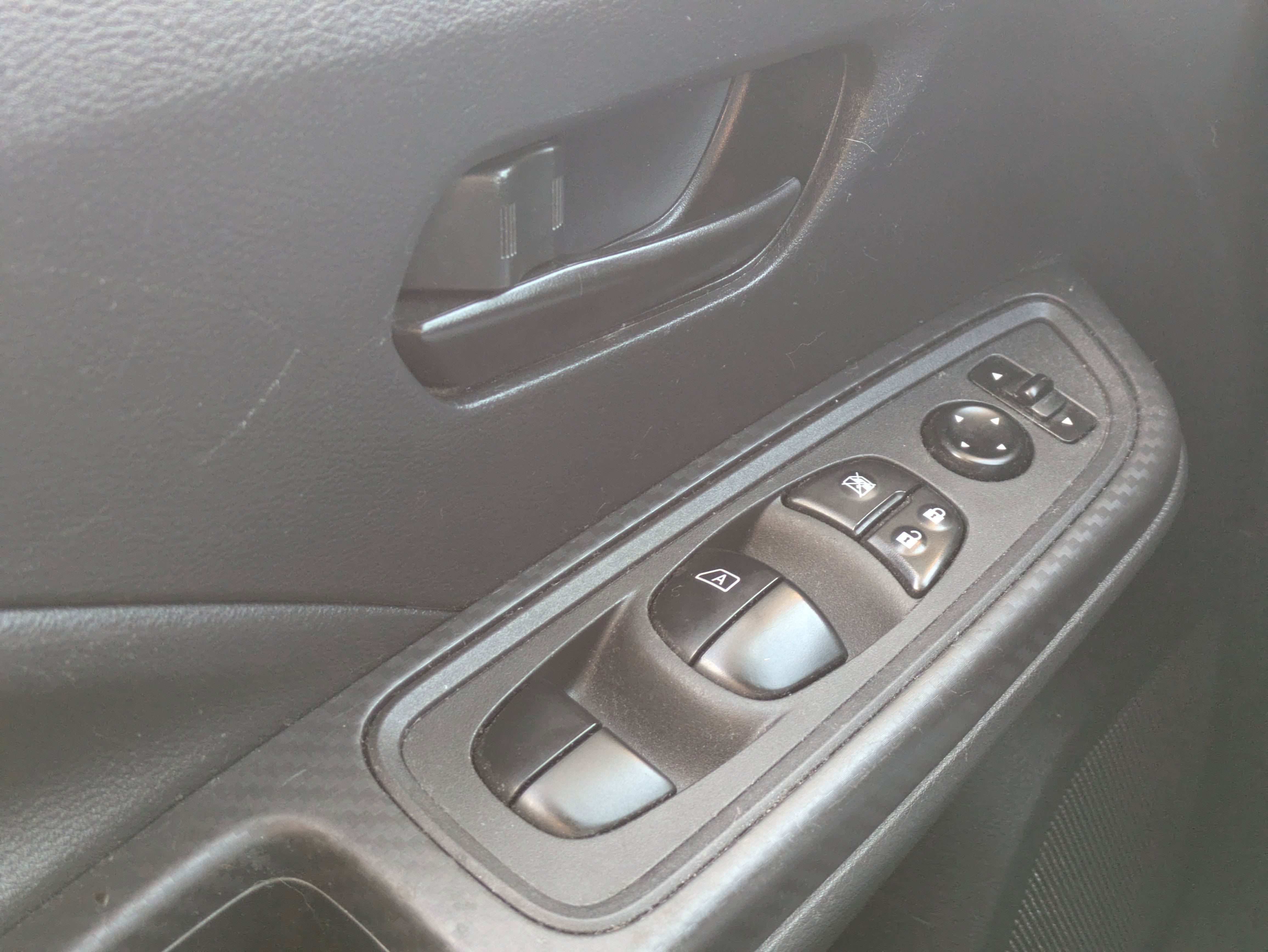 Used 2024 Nissan Versa S w/ Trunk Package image 26