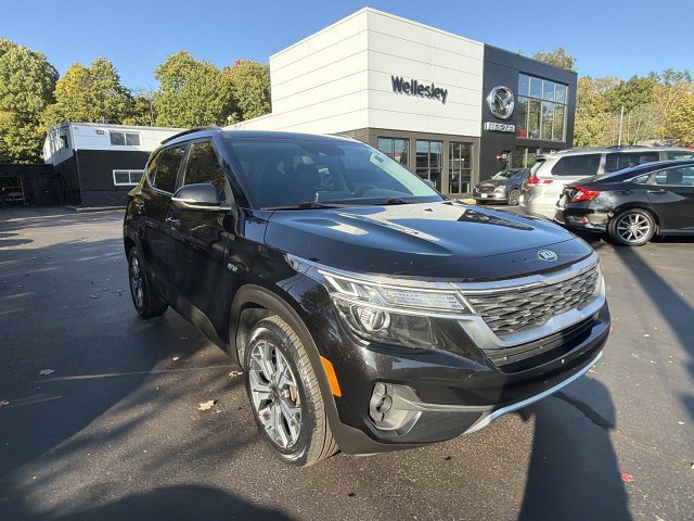 Used 2021 Kia Seltos EX AWD/4WD image 2
