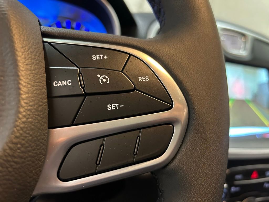 Used 2023 Chrysler 300 Touring L w/ Popular Equipment Group image 22