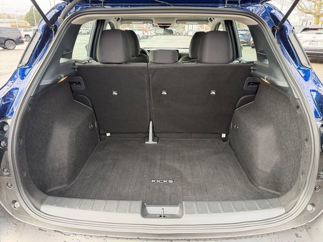 Used 2025 Nissan Kicks S image 28