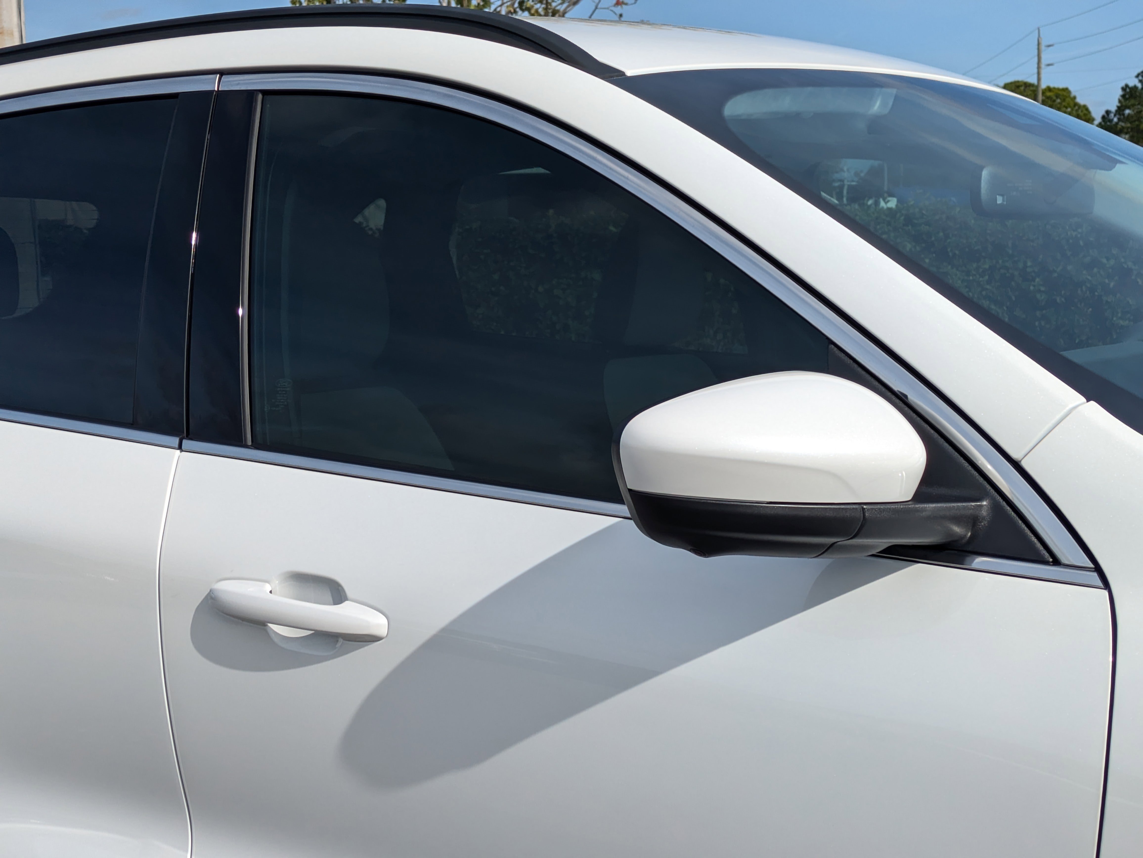 New 2026 Ford Escape SE w/ PHEV Premium Package FWD image 11