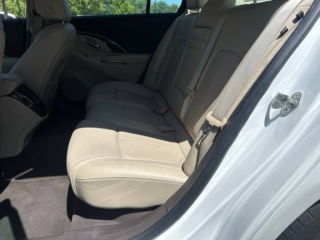 Used 2016 Buick LaCrosse Leather FWD image 7
