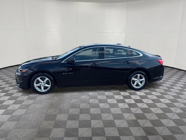 Used 2017 Chevrolet Malibu LS FWD image 2