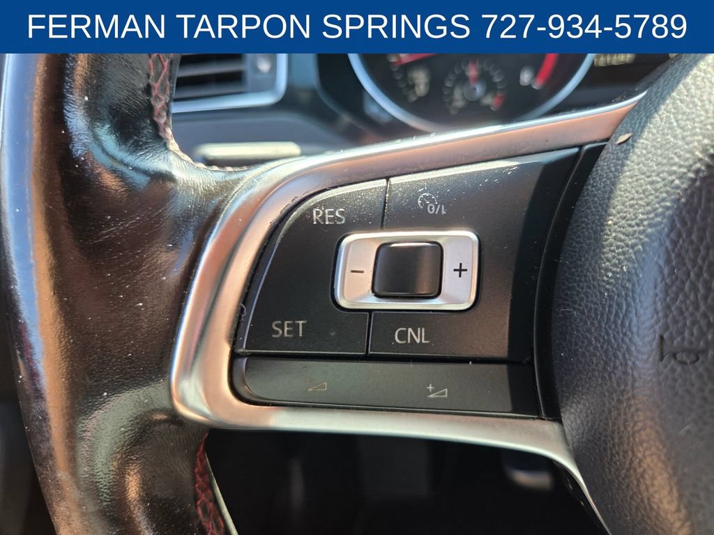 Used 2017 Volkswagen Jetta GLI FWD image 31