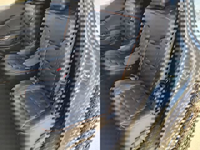 Used 2022 GMC Acadia AT4 w/ Preferred Package image 29