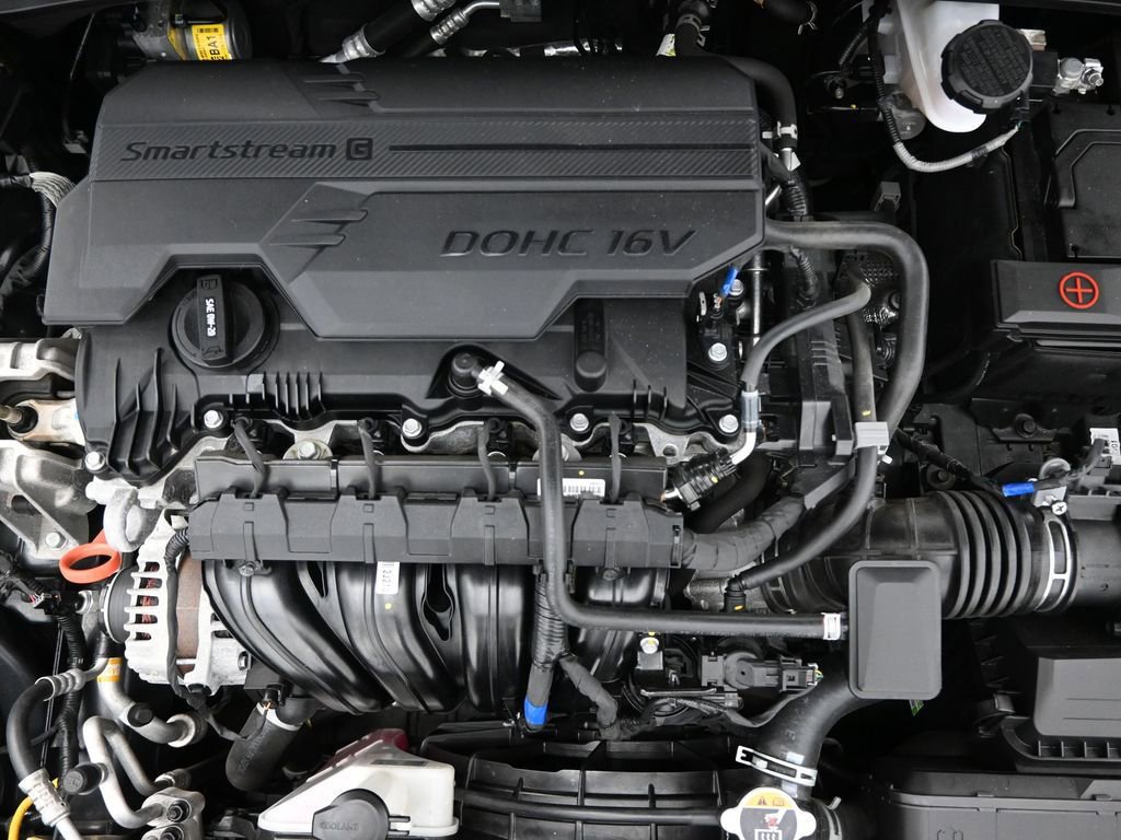 Used 2024 Hyundai Elantra SEL image 37