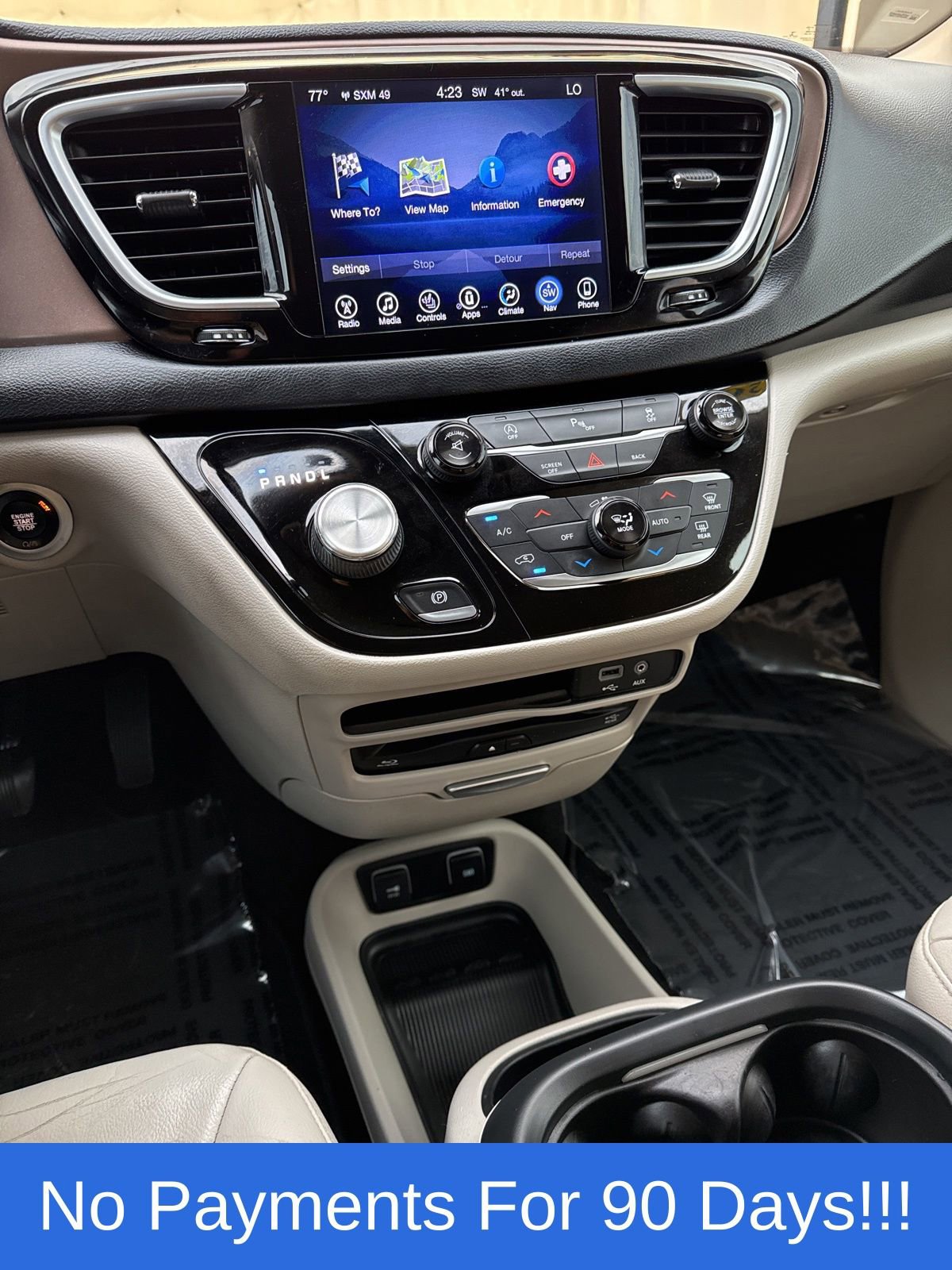 Used 2017 Chrysler Pacifica Touring-L Plus w/ Tire & Wheel Group image 17