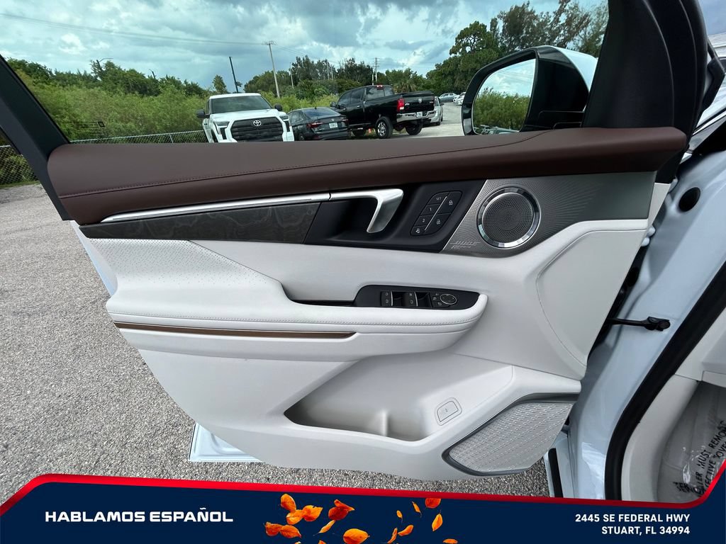 New 2026 Buick Enclave Avenir w/ Super Cruise Package AWD/4WD image 24