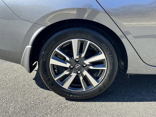 Certified 2025 Nissan Versa SV w/ Trunk Package image 18