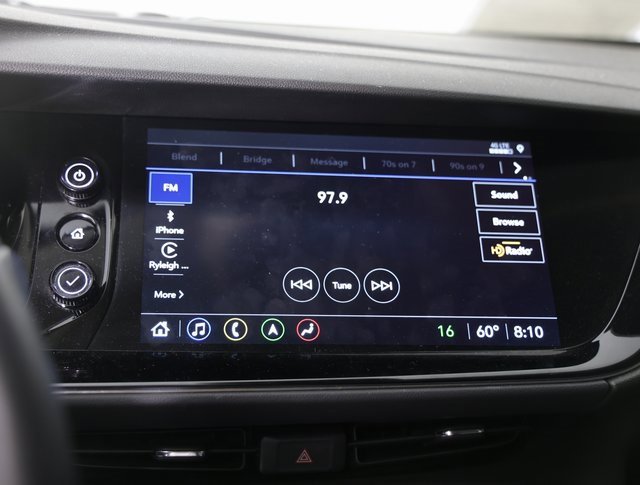 Used 2022 Buick Envision Avenir w/ Technology Package II image 11