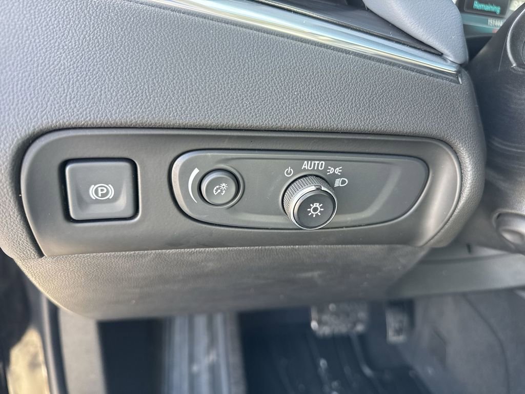 Used 2019 Buick Enclave Premium image 18