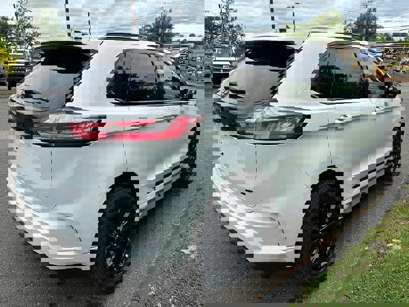 New 2024 Ford Edge SE w/ Black Appearance Package image 28