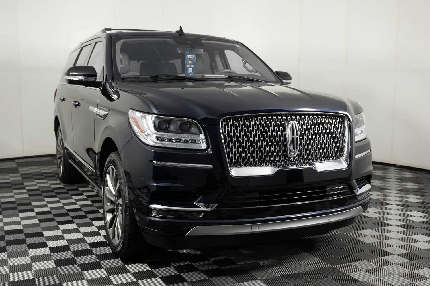 Used 2021 Lincoln Navigator Reserve w/ Cargo Convenience Package image 10