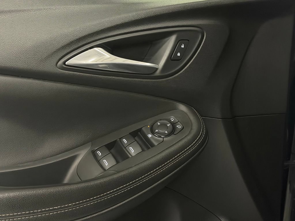 Used 2020 Buick Encore GX Preferred FWD image 13
