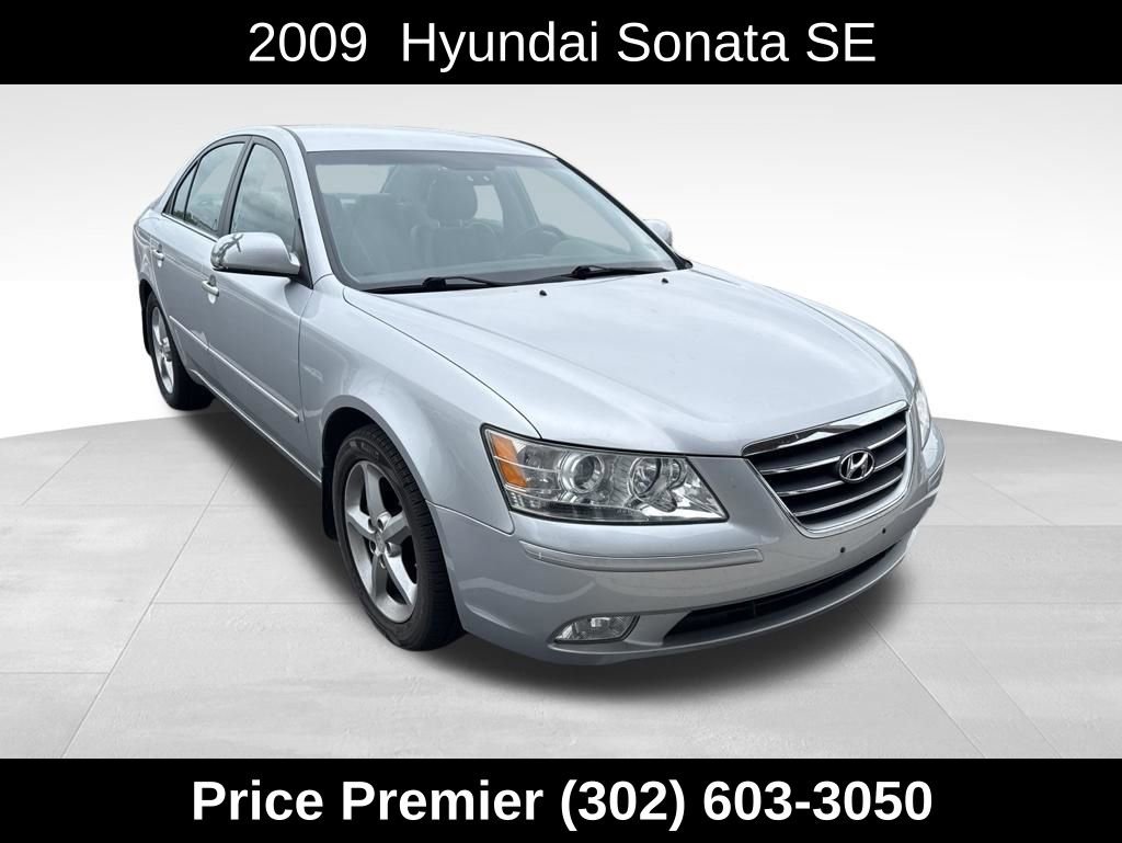 Used 2009 Hyundai Sonata SE FWD image 1
