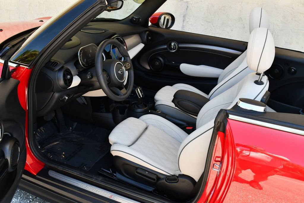 Used 2024 MINI Cooper S FWD image 59