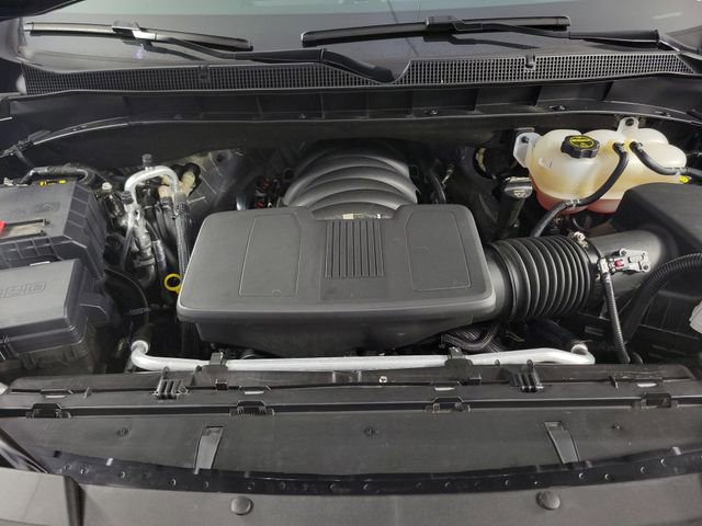 Used 2024 Chevrolet Suburban Z71 w/ Luxury Package AWD/4WD image 13