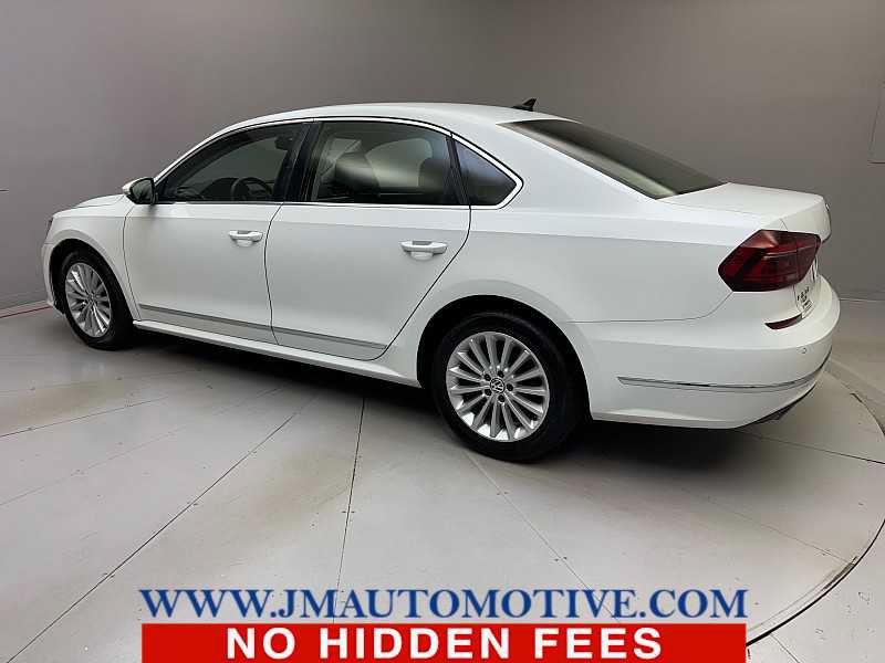 Used 2017 Volkswagen Passat 1.8T SE FWD image 3