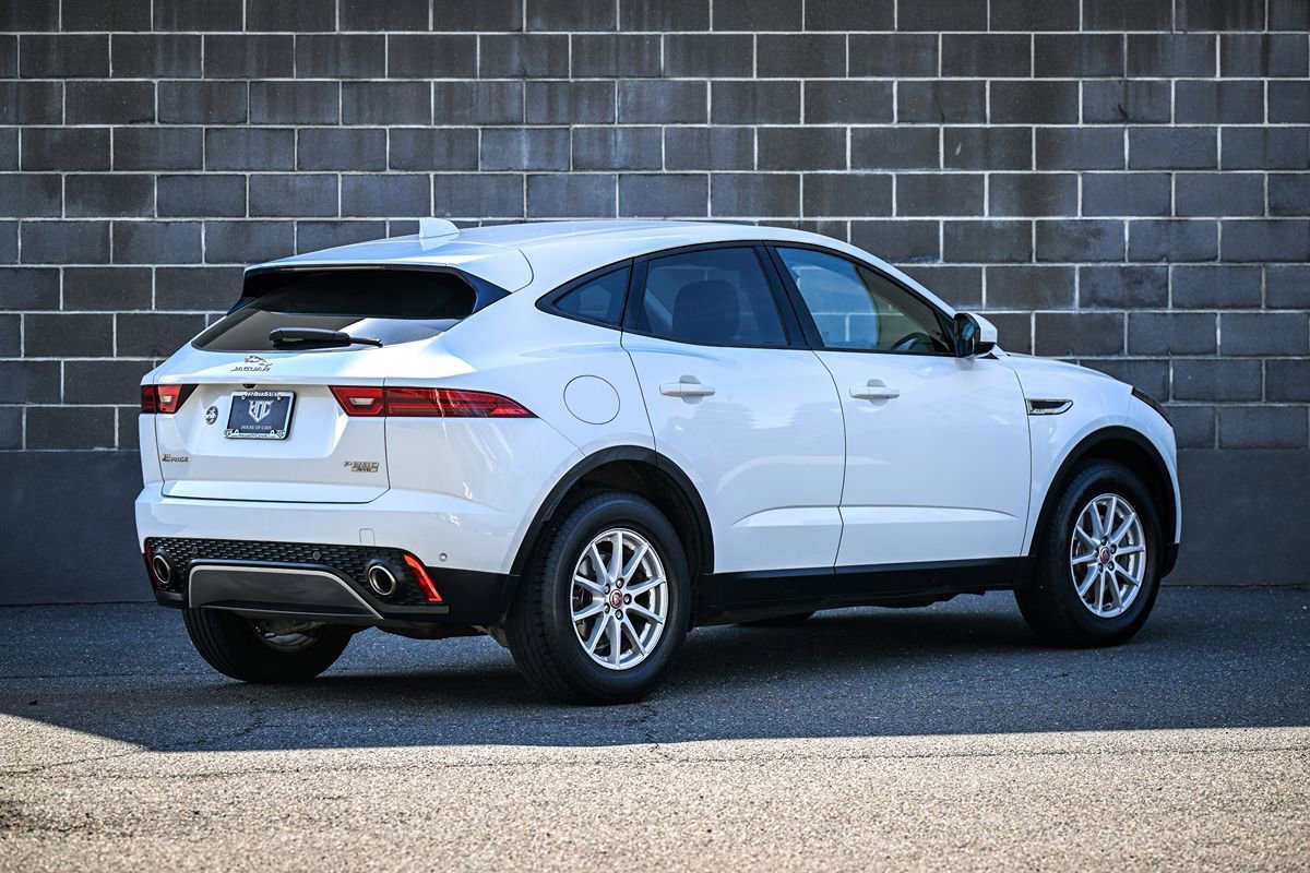 Used 2018 Jaguar E-PACE image 3