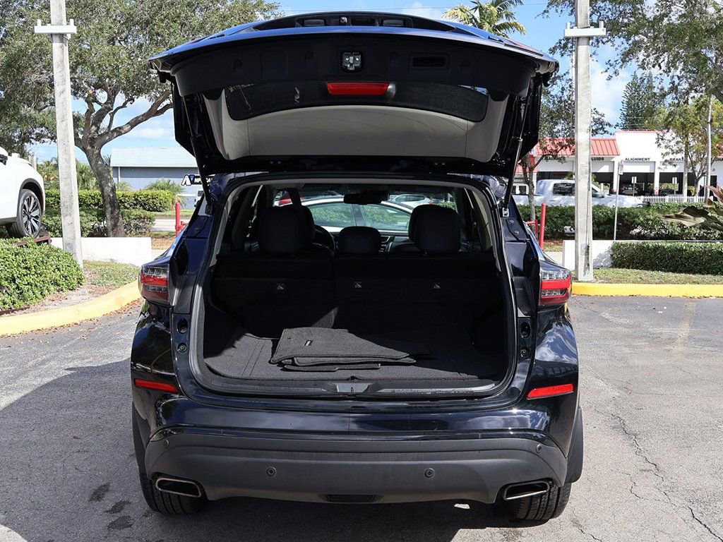 Used 2024 Nissan Murano SV w/ SV Midnight Edition Package image 18