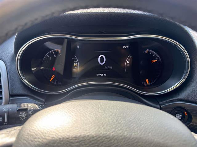 Used 2022 Jeep Grand Cherokee Limited image 15