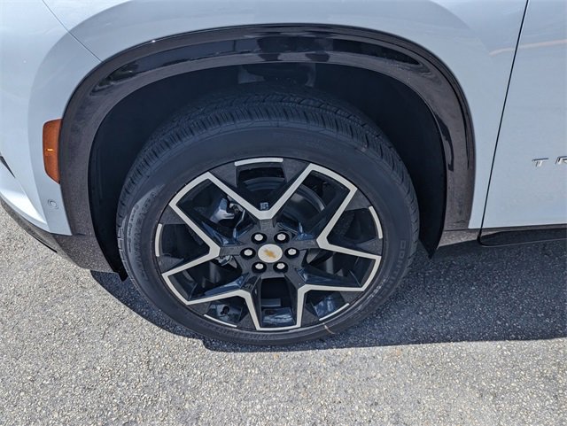 New 2026 Chevrolet Traverse High Country image 14