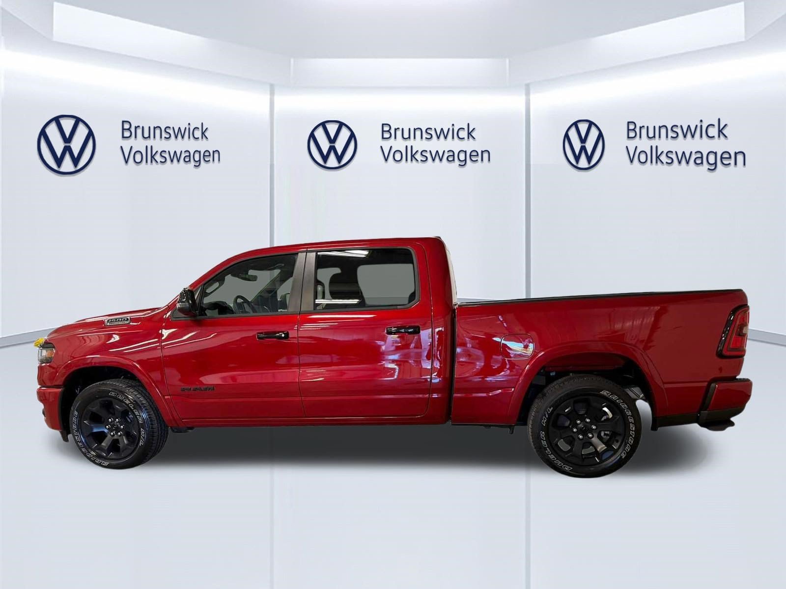 Used 2026 RAM 1500 Big Horn AWD/4WD image 8