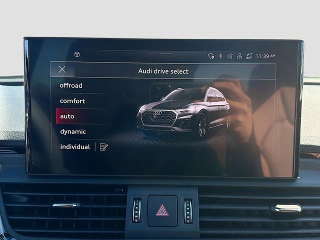 Used 2021 Audi Q5 Prestige image 30