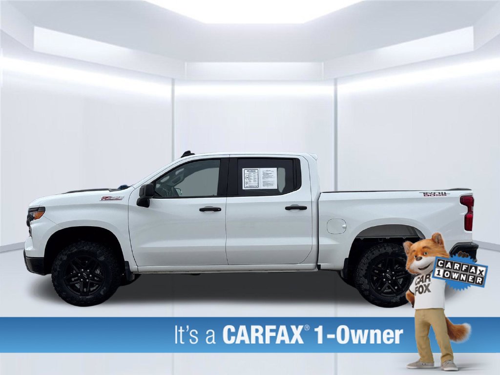 Used 2024 Chevrolet Silverado 1500 Custom Trail Boss AWD/4WD image 4
