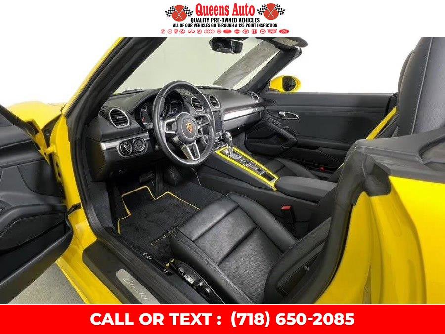 Used 2017 Porsche 718 Boxster image 8