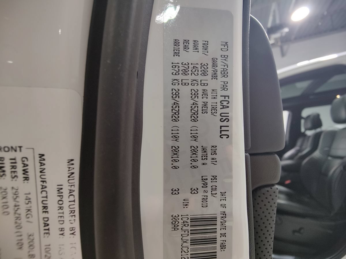 Used 2018 Jeep Grand Cherokee SRT AWD/4WD image 25