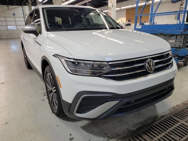 Used 2024 Volkswagen Tiguan Wolfsburg Edition image 4