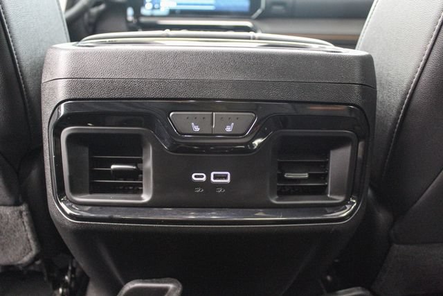Used 2024 GMC Sierra 2500 AT4 w/ AT4 Preferred Package AWD/4WD image 26