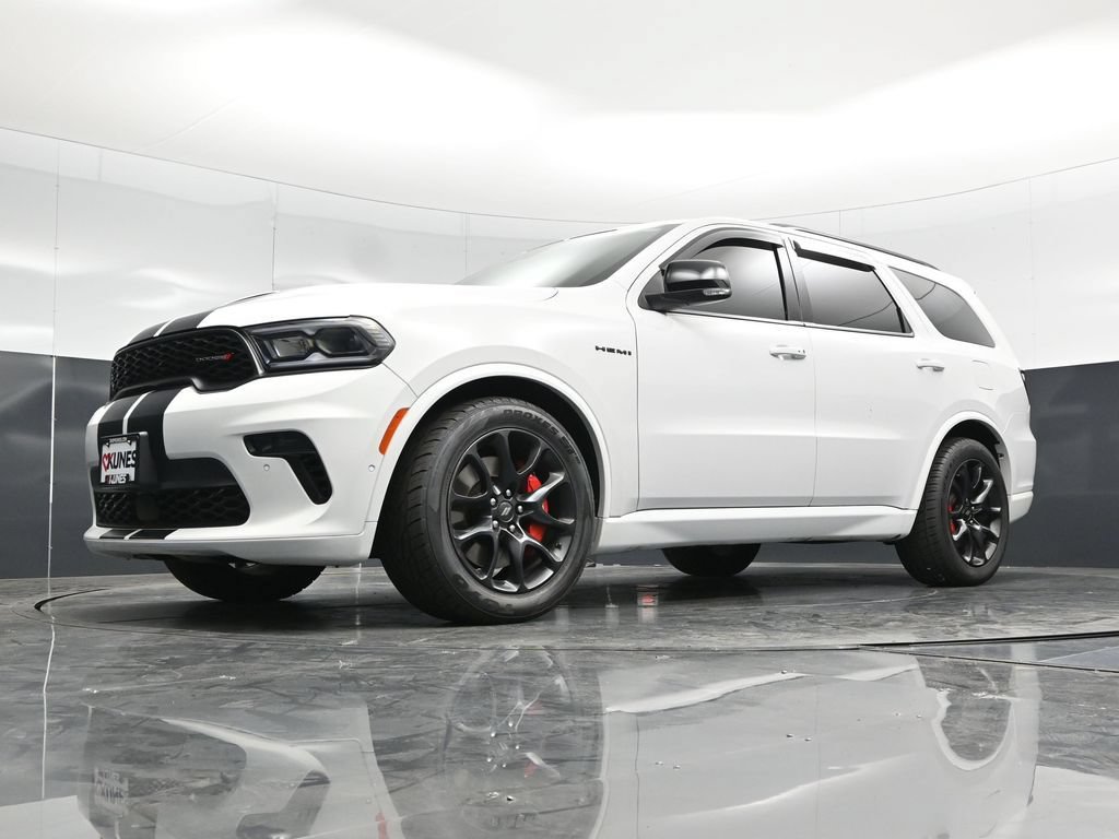 Used 2023 Dodge Durango R/T w/ Tow 'N Go Group AWD/4WD image 58