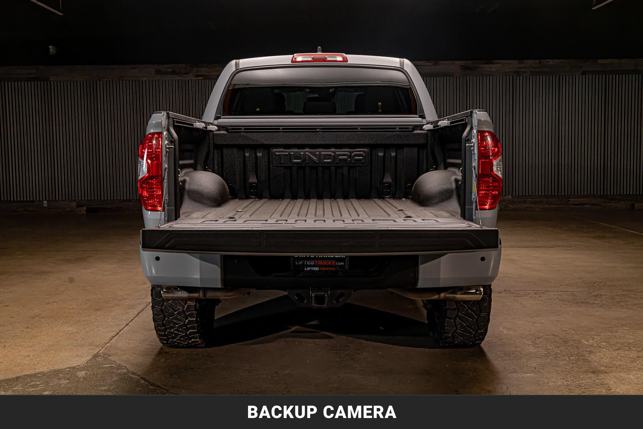 Used 2021 Toyota Tundra Limited w/ Limited Premium Package AWD/4WD image 8