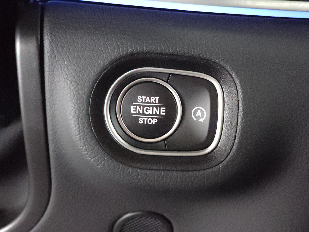 Certified 2026 Mercedes-Benz GLS 450 4MATIC image 16