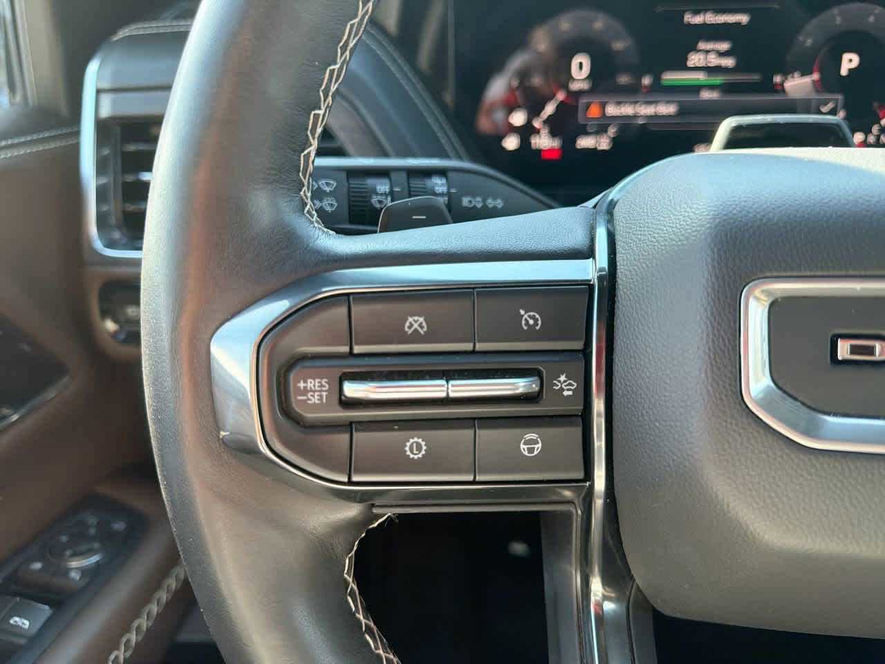 Used 2025 GMC Yukon XL Denali Ultimate image 31