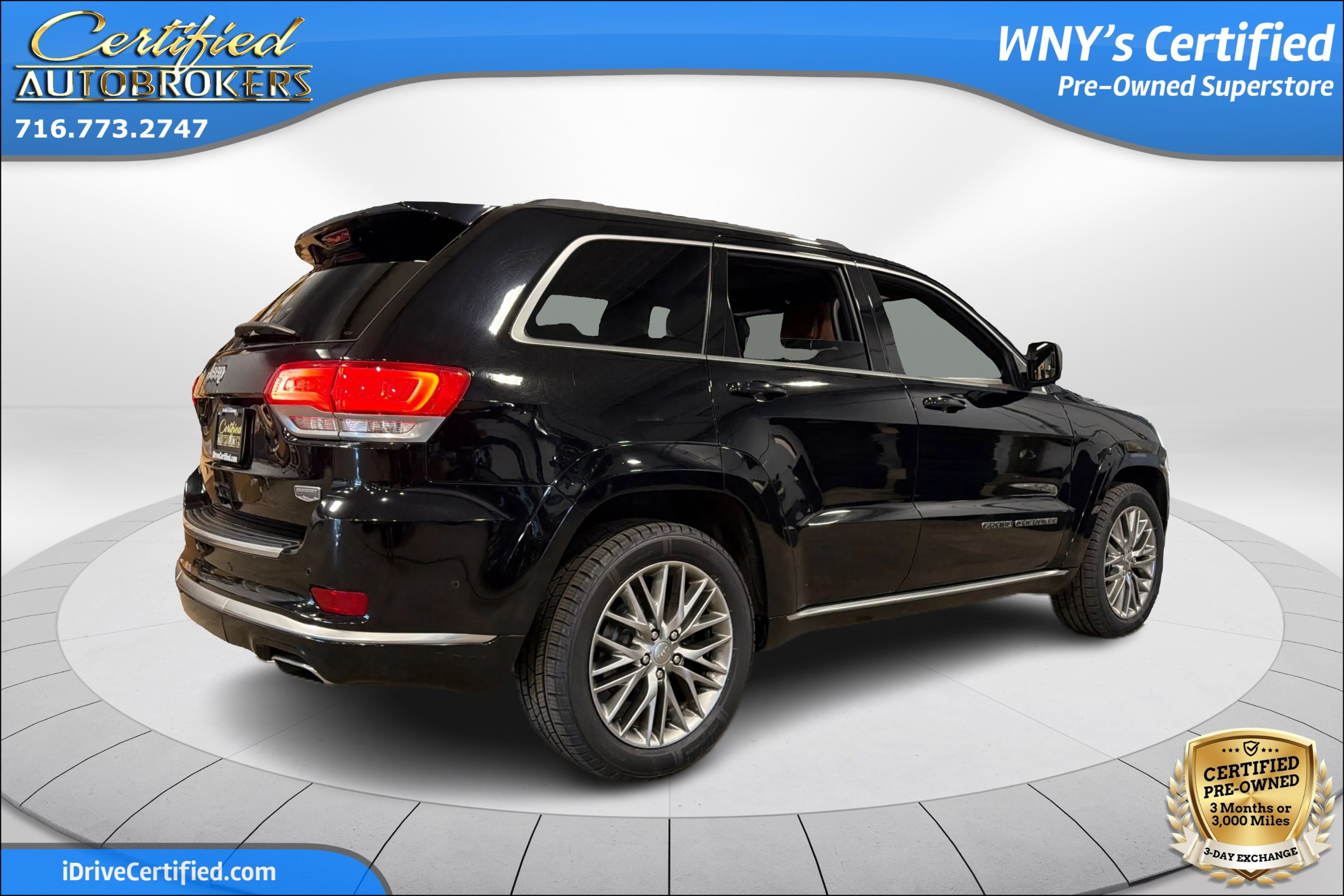 Used 2017 Jeep Grand Cherokee Summit w/ Platinum Series Group AWD/4WD image 7