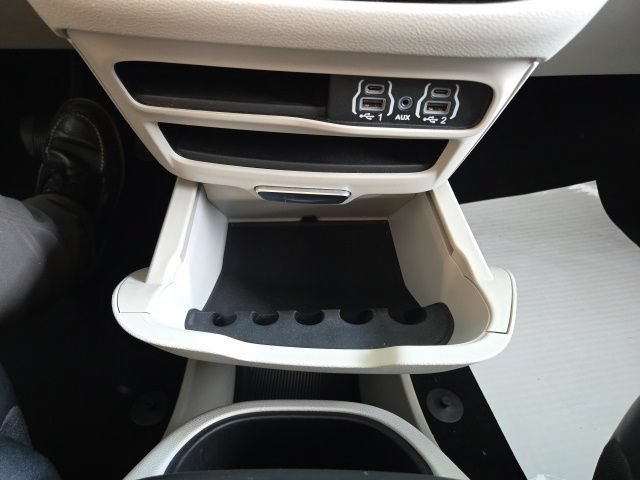 Used 2023 Chrysler Pacifica Touring-L FWD image 56