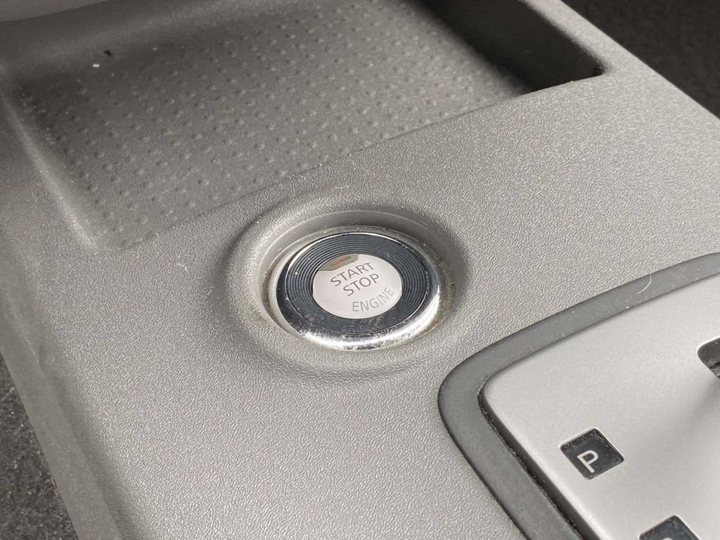 Used 2021 Nissan Frontier SV AWD/4WD image 28
