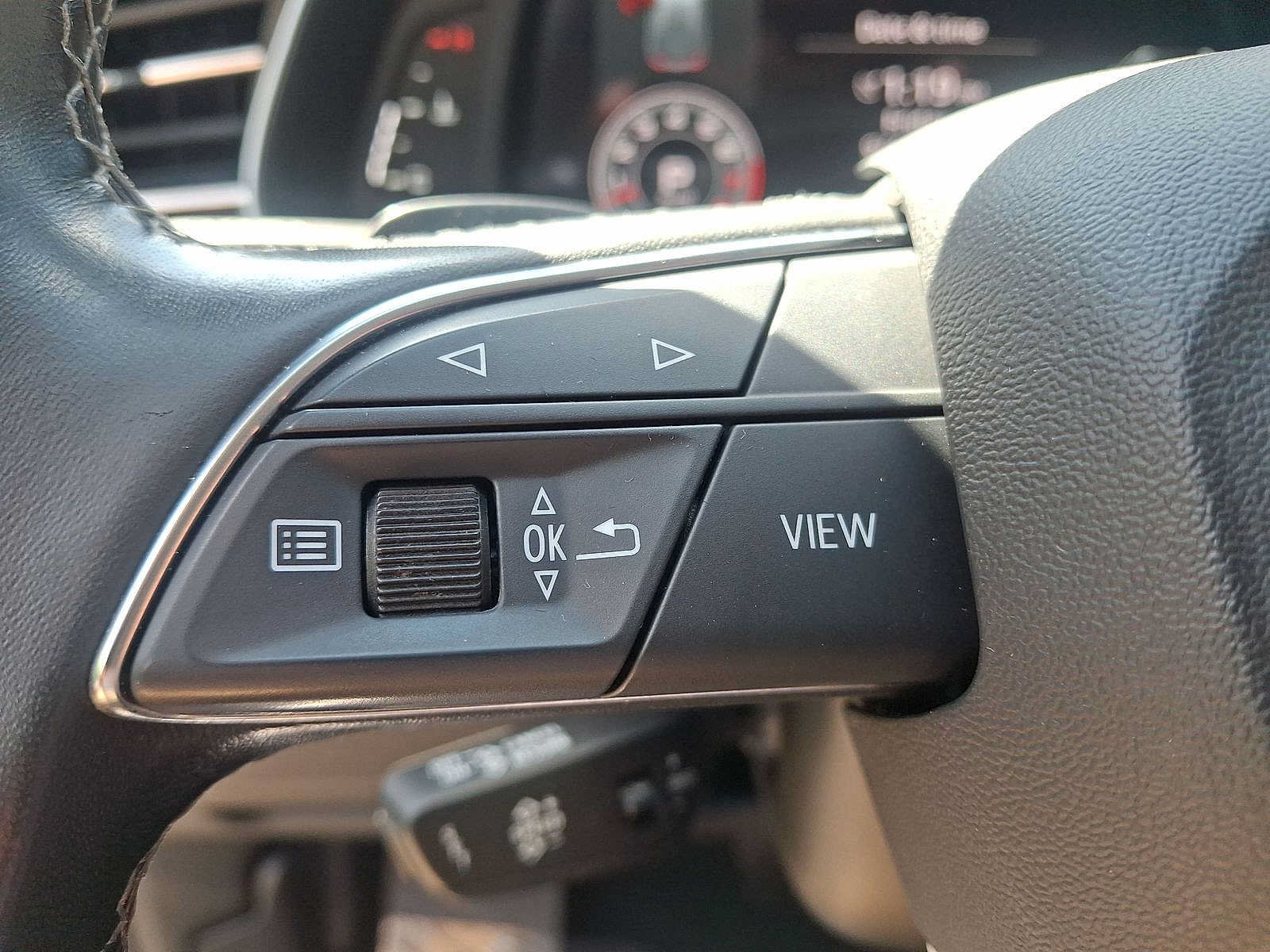 Used 2023 Audi Q8 Premium Plus AWD/4WD image 23