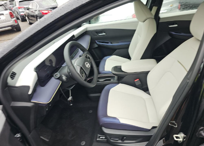 Certified 2026 Nissan Leaf SV Plus FWD image 7